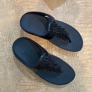 Fitflop Cha Cha US size 7 Black Beaded Women's Sandals